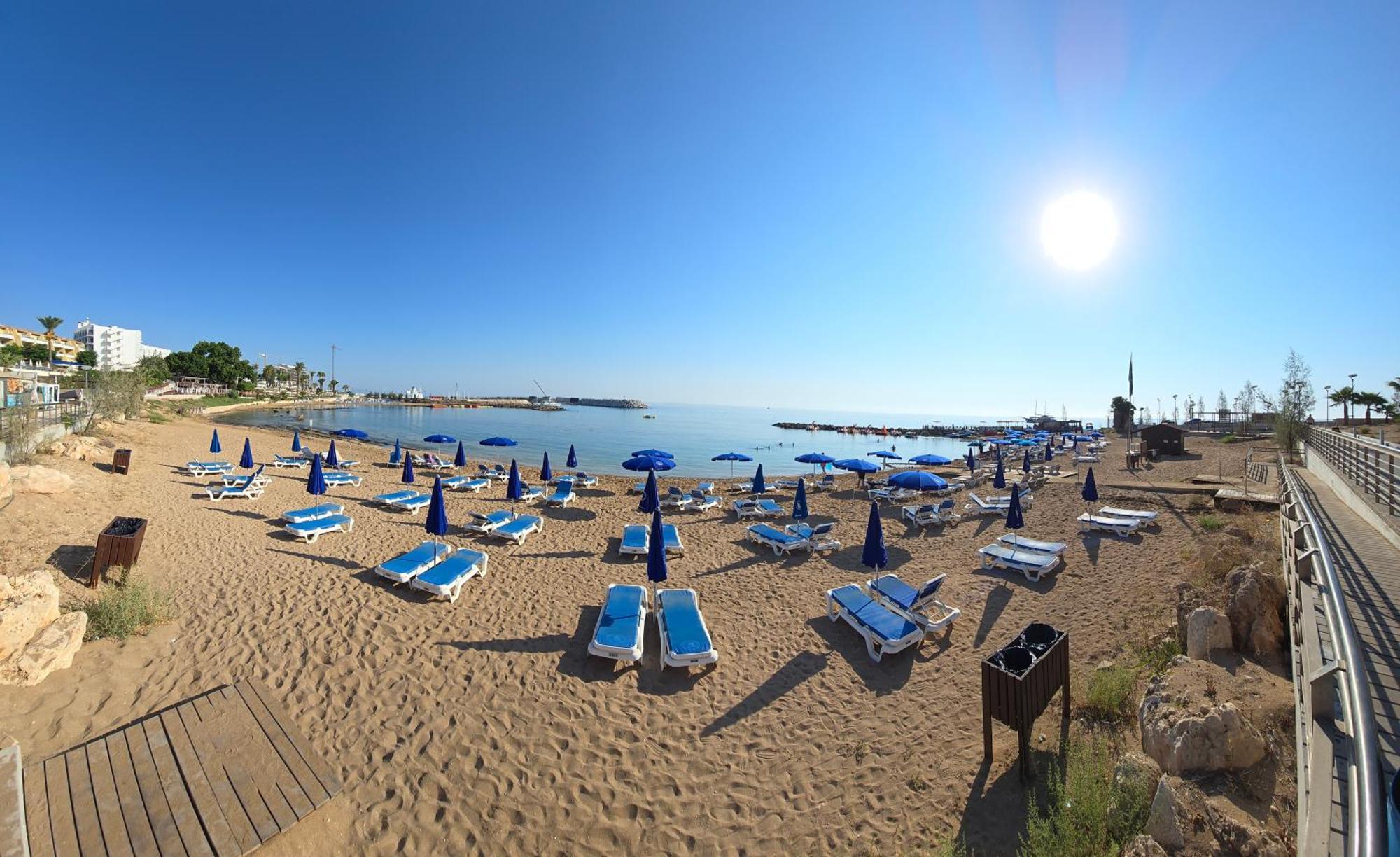 Golden Bay Deluxe Holiday Apartment Protaras Bagian luar foto