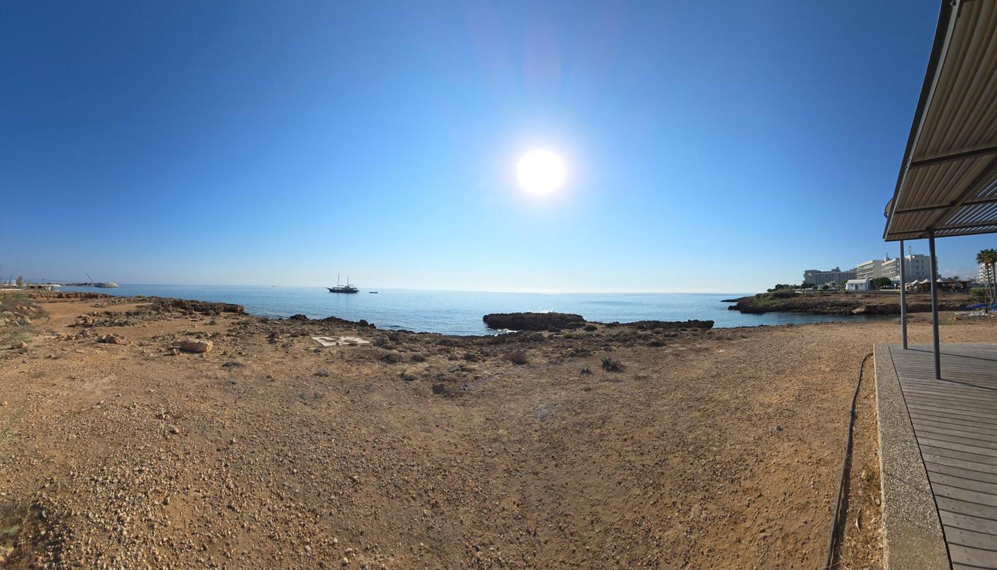 Golden Bay Deluxe Holiday Apartment Protaras Bagian luar foto